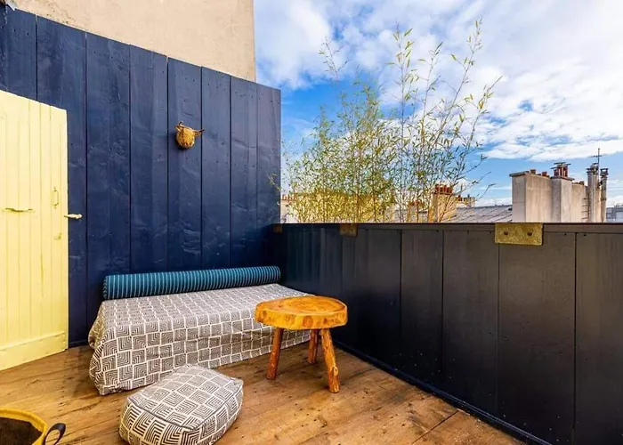 아파트 Designer Loft With Large Sunny Terrace 파리
