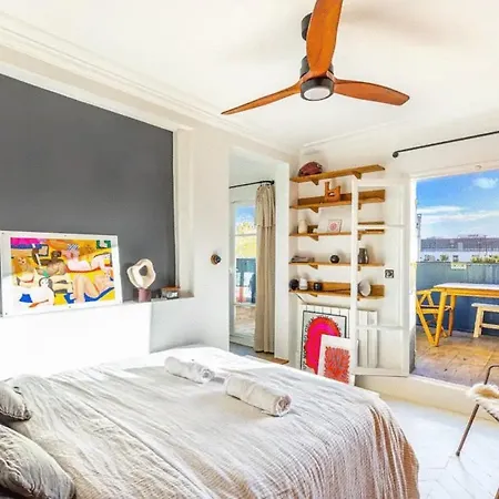 Designer Loft With Large Sunny Terrace